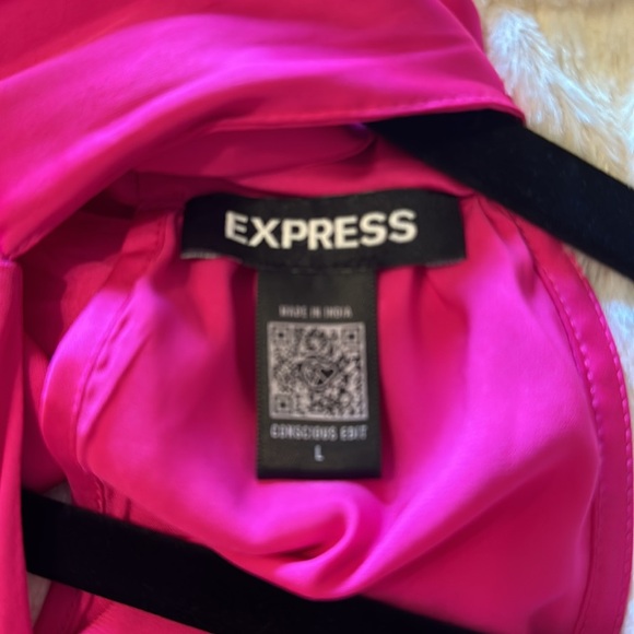 Express hot pink satin dress - Picture 3 of 4